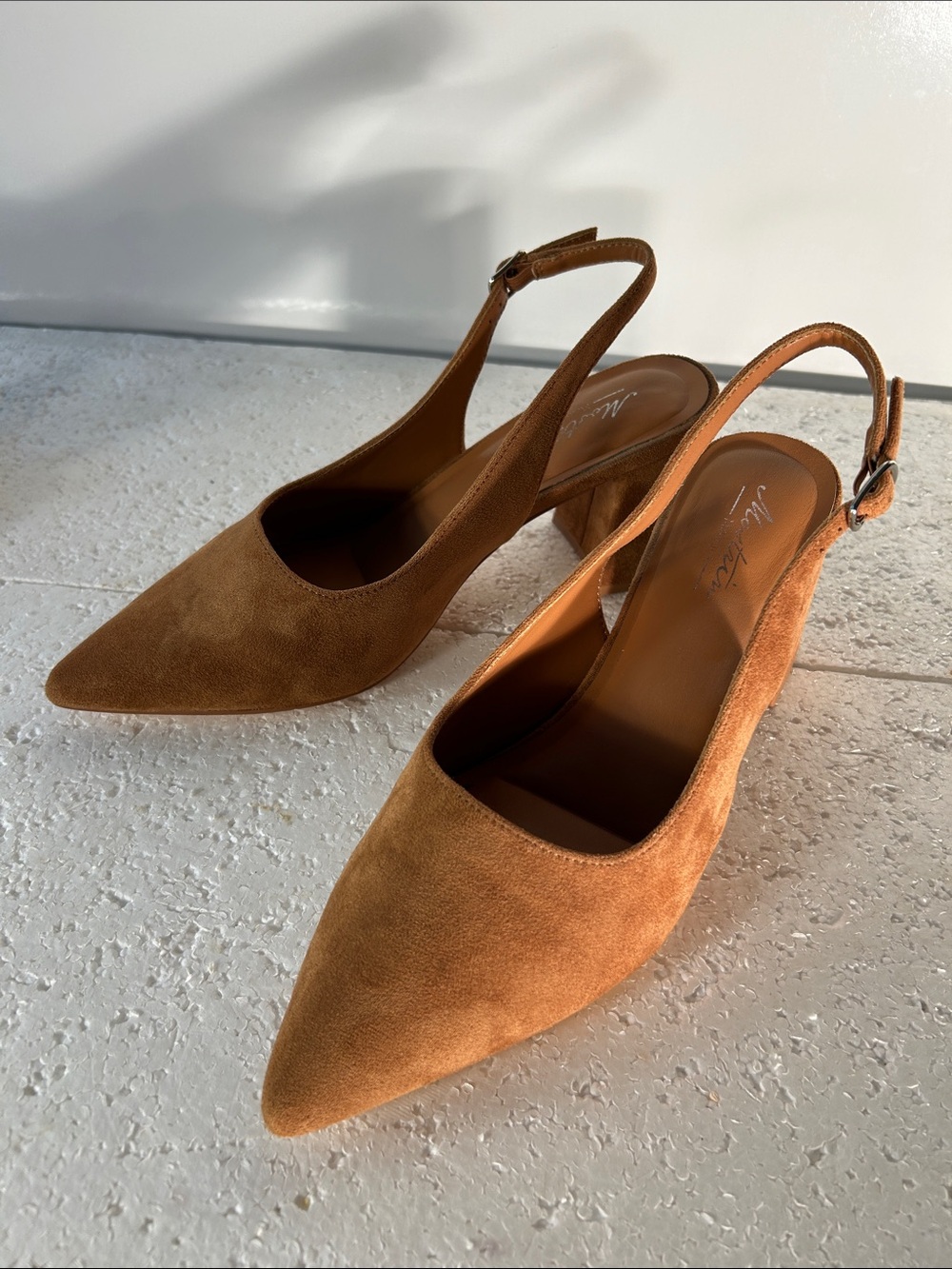 Mostrin SZ 8.5 Camel Suede Block Heel Slingback Office Dressy Chic Closet Staple - Picture 9 of 14